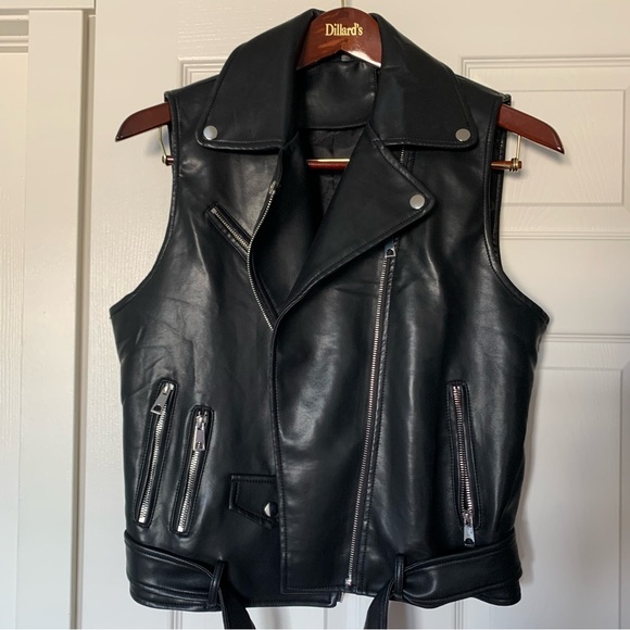Black Faux Leather Vest Size L - Picture 10 of 11